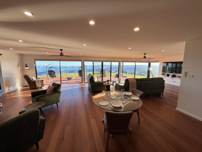 Smokey-Cape-Retreat_living